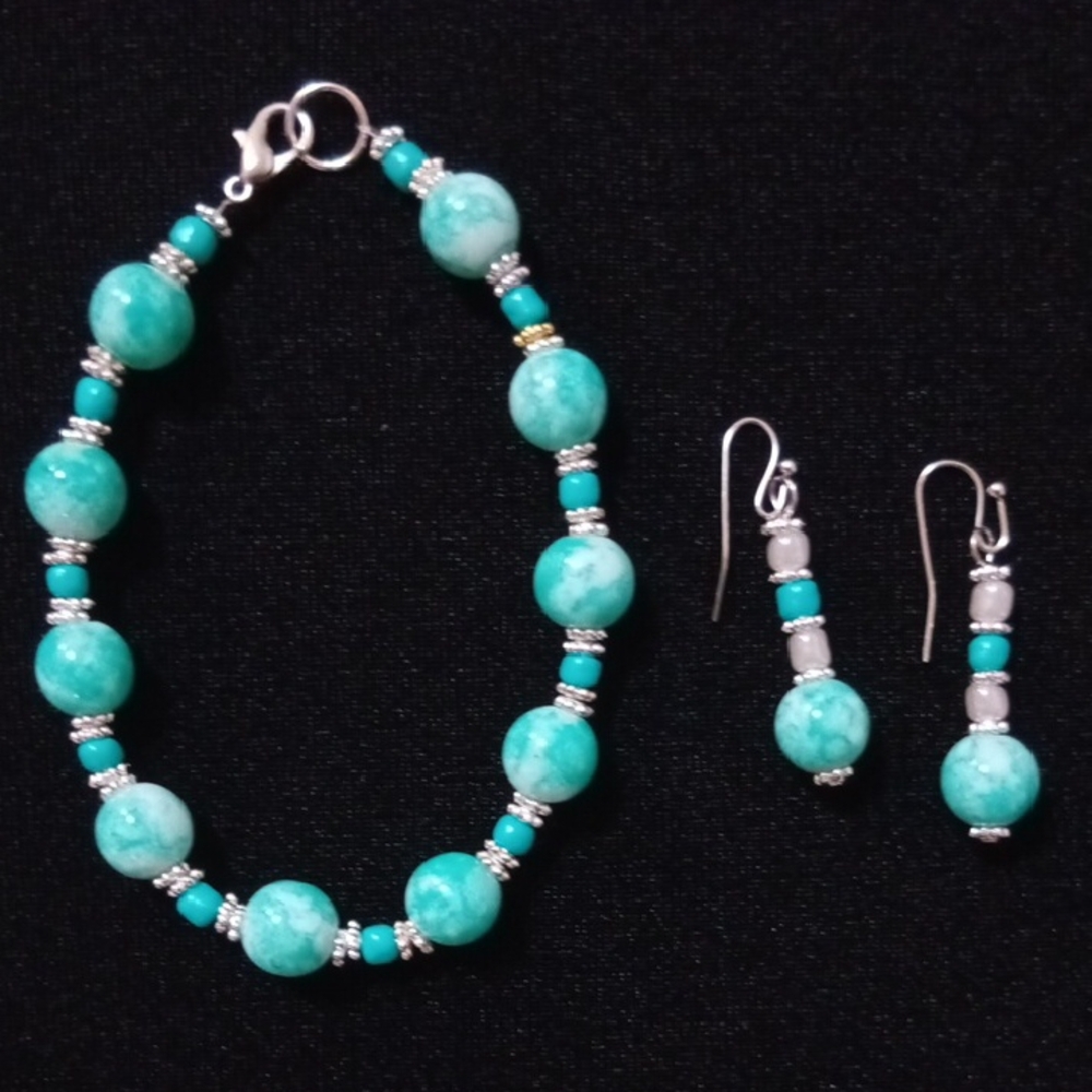 Handmade Turquoise Beaded Bracelet and Earring Set